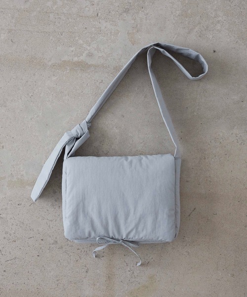 ショルダーバッグ・ポシェット Fallett Nylon Ribbon Bag Ivory FA2401BG22IV 0c69545bbedf5d3840ae3e2d052cbd