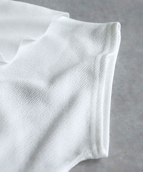 antiqua(アンティカ)の「フリルトップス(Tシャツ/カットソー・レディース・ホワイト/ブラック・ONESIZE)」の6枚目の写真