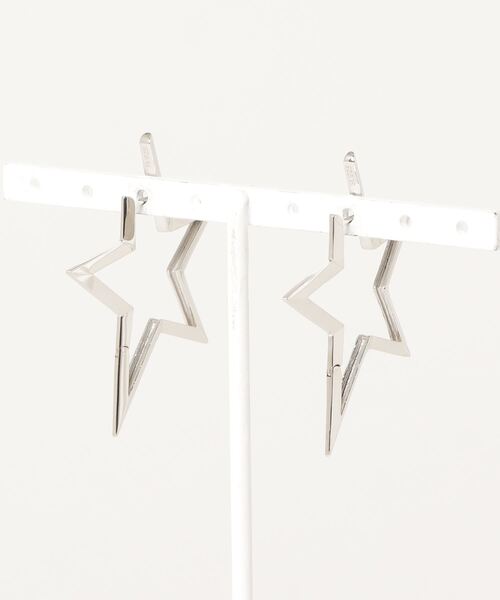 PLUS VENDOME(プラス ヴァンドーム)の「FINELINETATTOO_STAR_ピアス(ピアス(両耳用)・レディース・シルバー・ONE SIZE)」の9枚目の写真