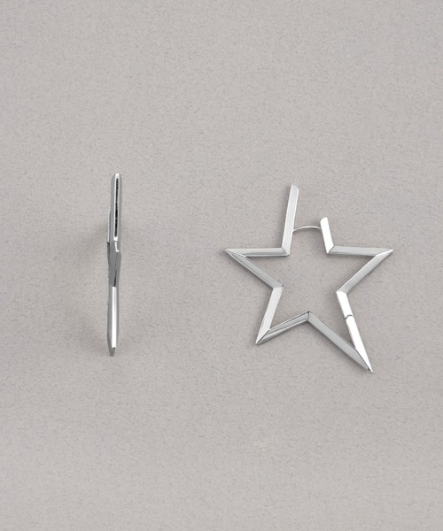 PLUS VENDOME(プラス ヴァンドーム)の「FINELINETATTOO_STAR_ピアス(ピアス(両耳用)・レディース・シルバー・ONE SIZE)」の5枚目の写真