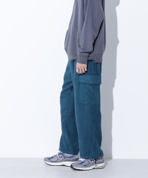 Apo(s)ture(アポスチャー)の「LUCAS-002/フェイクスウェードカーゴパンツ(カーゴパンツ・メンズ・ブラック/グレー/ベージュ/グリーン・XS/S/M/L/XL)」の5枚目の写真