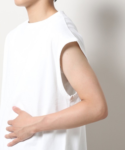 ALAND（エーランド）の「3.3 Field Trip／ボックスノースリーブ