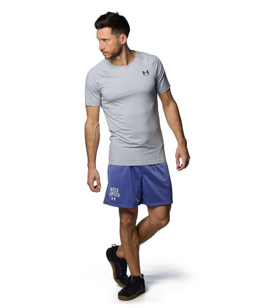 UNDER ARMOUR(アンダーアーマー)の「UAヒートギア フィッティド ショートスリーブシャツ(トレーニング/メンズ)(Tシャツ/カットソー・メンズ・グレー・L/XL/2XL/M)」の4枚目の写真