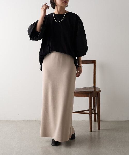 Jena espace merveilleux(ジェナ エスパスメルヴェイユ)の「異素材ランタンスリーブカットソー(Tシャツ/カットソー・レディース・カーキ/ブラック/グレー・FREE)」の4枚目の写真