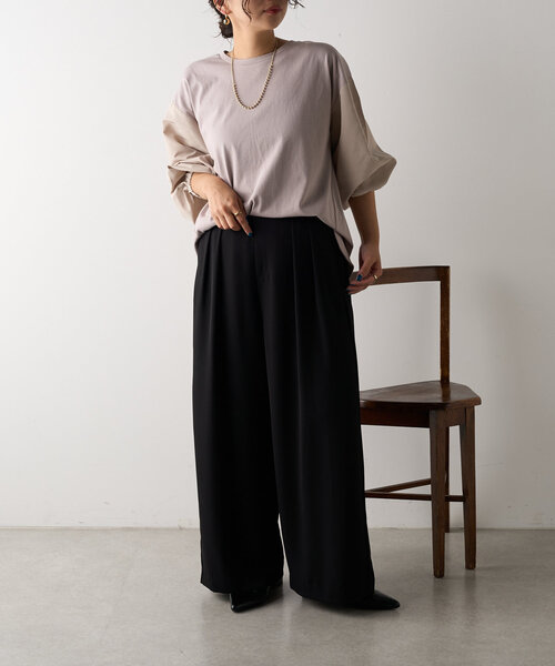 Jena espace merveilleux(ジェナ エスパスメルヴェイユ)の「異素材ランタンスリーブカットソー(Tシャツ/カットソー・レディース・カーキ/ブラック/グレー・FREE)」の12枚目の写真