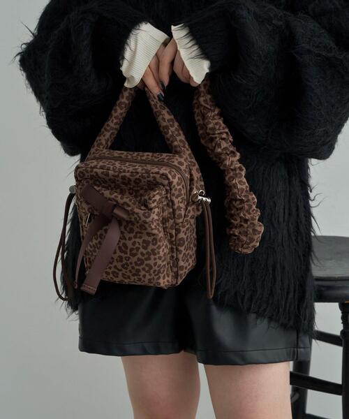 WEGO（ウィゴー）の「WEGO/リボンギャザーミニショルダー（ショルダーバッグ・レディース・ブラック/ワイン/シルバー/その他1・FREE）」の16枚目の写真