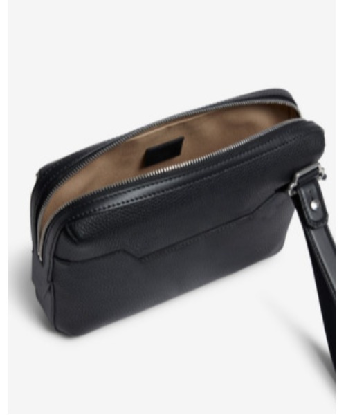 dunhill(ダンヒル)の「1893ハーネス シティ メッセンジャー バッグ / 1893 HARNESS CITY MESSENGER, BLACK(メッセンジャーバッグ・メンズ・ブラック・ONE SIZE)」の5枚目の写真