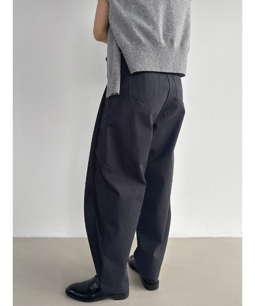 Didot.showroom(ディドット ショールーム)の「2WAYサイドタックワイドパンツ(スラックス・レディース・チャコール/ベージュ/アイボリー・S/M)」の15枚目の写真