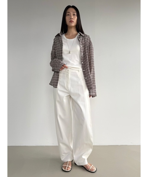 Didot.showroom(ディドット ショールーム)の「2WAYサイドタックワイドパンツ(スラックス・レディース・チャコール/ベージュ/アイボリー・S/M)」の16枚目の写真