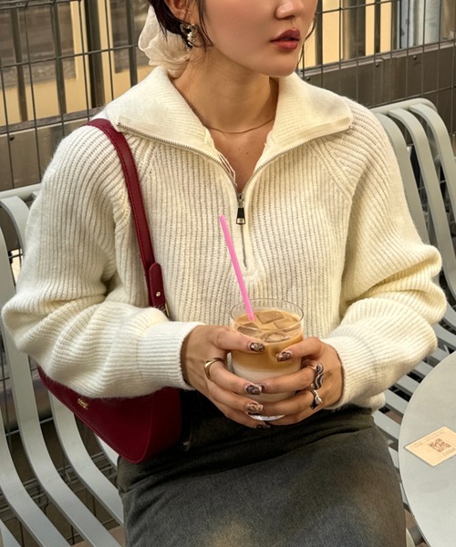 efill（エフィル）の「ハーフジップ ニット（ニット/セーター・レディース・ホワイト/ブラック・FREE）」の6枚目の写真