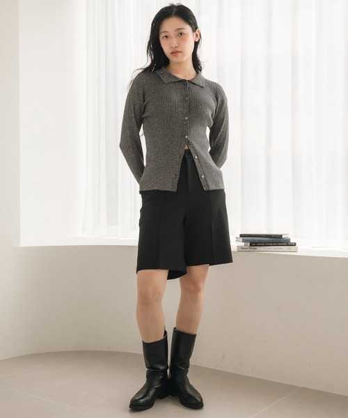 HEILIS(ヘイリス)の「【定番人気!HIT ITEM!】【original】フィンガーホール付きロングスリーブラメポロニット/ブラック グレー チャコール ブルー ブラウン モカ ベージュ ネイビー ニット トップス リブ カーディガン 長袖 プルオーバー ノームコア シティガール 春服 秋服 冬服 韓国 シンプル 無地 リブ カーディガン ラメ オフィスカジュアル 指抜き 指穴 前開き コンパクト 長袖 トップス(ポロシャツ・レディース・モカ/ブラック/グレー/ブルー/ネイビー/ブラウン/ピンク・FREE)」の9枚目の写真
