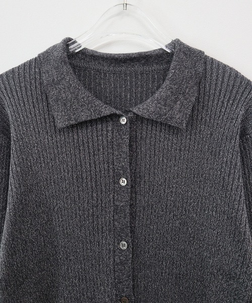 HEILIS(ヘイリス)の「【定番人気!HIT ITEM!】【original】フィンガーホール付きロングスリーブラメポロニット/ブラック グレー チャコール ブルー ブラウン モカ ベージュ ネイビー ニット トップス リブ カーディガン 長袖 プルオーバー ノームコア シティガール 春服 秋服 冬服 韓国 シンプル 無地 リブ カーディガン ラメ オフィスカジュアル 指抜き 指穴 前開き コンパクト 長袖 トップス(ポロシャツ・レディース・モカ/ブラック/グレー/ブルー/ネイビー/ブラウン/ピンク・FREE)」の17枚目の写真