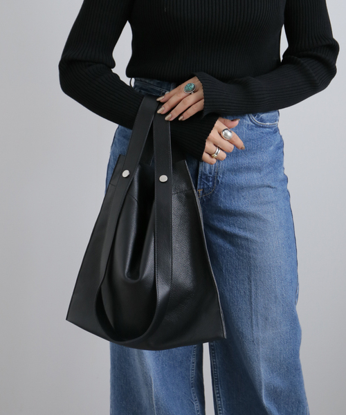 LE TALON（ルタロン）の「BEAURE/ビュレ カウレザー 2デザイン ハンドル（トートバッグ・レディース・シルバー・FREE）」の5枚目の写真