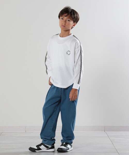 SHOO・LA・RUE（シューラルー）の「【110-140cm/男女兼用】ストレッチデニムタックパンツ（デニムパンツ・キッズ・ブルー系5/ブルー系その他7・11/12/13/14）」の11枚目の写真