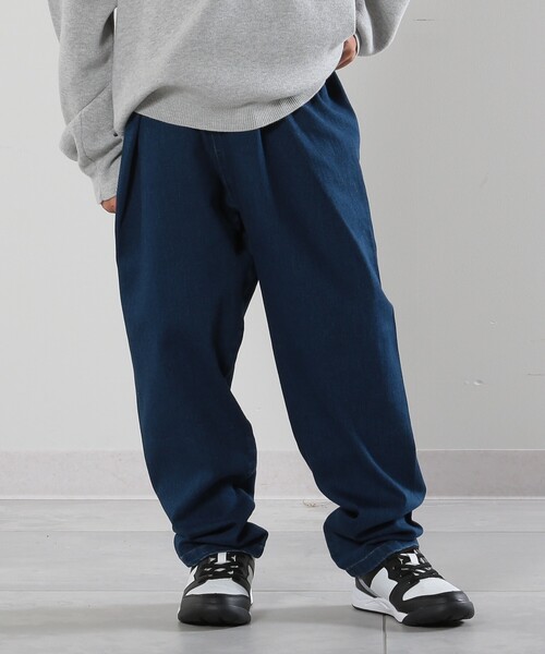 SHOO・LA・RUE（シューラルー）の「【110-140cm/男女兼用】ストレッチデニムタックパンツ（デニムパンツ・キッズ・ブルー系5/ブルー系その他7・11/12/13/14）」の13枚目の写真