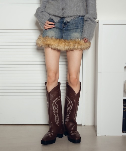 sedacle girl（セダクルガール）の「デニムフェイクファースカート（スカート・レディース・インディゴブルー・SMALL/MEDIUM）」の3枚目の写真