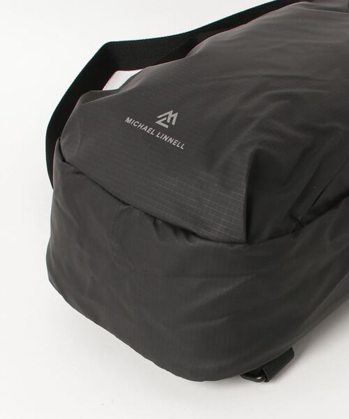 MICHAEL LINNELL(マイケル リンネル)の「【MICHAEL LINNELL/マイケルリンネル】Shoulderbag/ ワンショルダーボディバッグ(容量:約8L)(ボディバッグ/ウエストポーチ・メンズ・ブラック・FREE)」の2枚目の写真