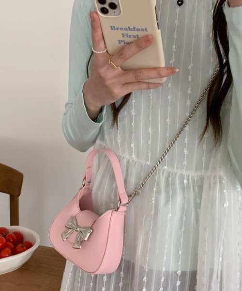 Vipoa(ヴィポア)の「Ribbon small bag(ショルダーバッグ・レディース・レッド/ピンク/ホワイト/ブラック/シルバー・FREE)」の18枚目の写真