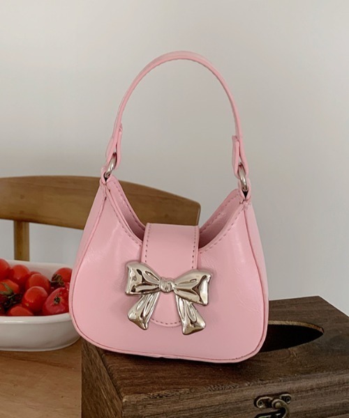 Vipoa(ヴィポア)の「Ribbon small bag(ショルダーバッグ・レディース・レッド/ピンク/ホワイト/ブラック/シルバー・FREE)」の21枚目の写真