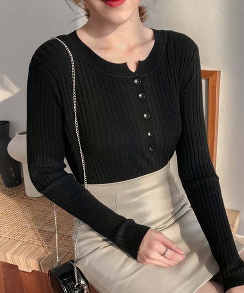 Girly Doll(ガーリードール)の「ヘンリーネックリブニット(ニット/セーター・レディース・ブルー/イエロー/グリーン/ベージュ/ホワイト/ブラック・FREE)」の1枚目の写真