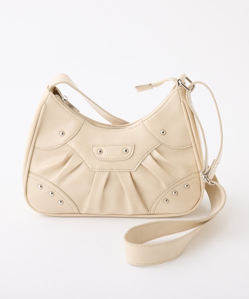 one after another NICE CLAUP（ワンアフターアナザーナイスクラップ）の「スタッズ付きシャーリングホーボーバッグ（ショルダーバッグ・レディース・ブラウン/アイボリー/ブラック/ベージュ・FREE）」の5枚目の写真