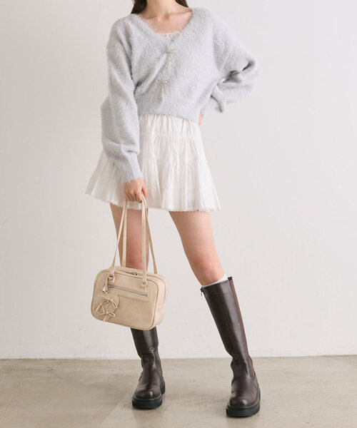 OLIVE des OLIVE（オリーブデオリーブ）の「リボンビジューカーディガン（カーディガン/ボレロ・レディース・ピンク/サックスブルー/オフホワイト/チャコールグレー・FREE）」の5枚目の写真