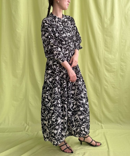 emmi フラワープリント ロングワンピース emmi フラワープリント ロングワンピース ブランド 品 通販