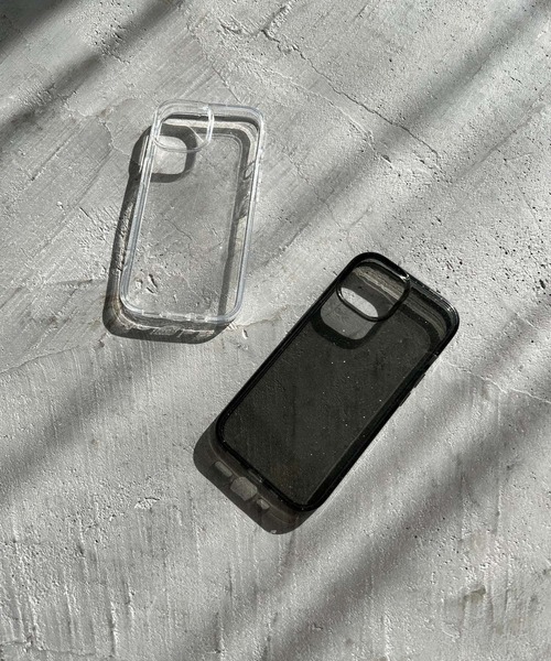 Me%（ミィパーセント）の「【iPhone15対応】クリアラメiPhoneケース　282529（スマホケース/カバー・レディース・ブラック/オフホワイト・FREE）」の3枚目の写真