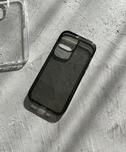 Me%（ミィパーセント）の「【iPhone15対応】クリアラメiPhoneケース　282529（スマホケース/カバー・レディース・ブラック/オフホワイト・FREE）」の5枚目の写真