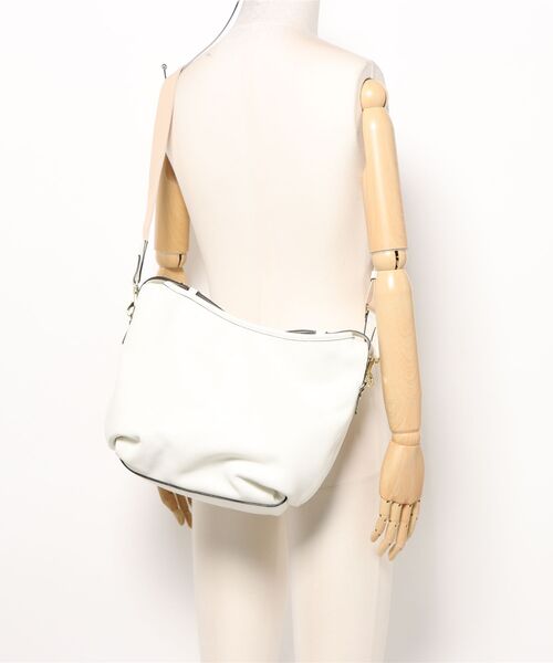 LORISTELLA（ロリステッラ）の「【LORISTELLA】ソフトレザーハンドバッグ(Q56334)（ハンドバッグ・レディース・ホワイト・ALL）」の5枚目の写真