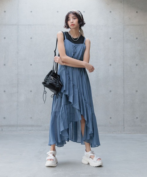 PAGEBOY(ページボーイ)の「レースアップティアードキャミワンピース(ワンピース・レディース・ブルー系その他/ブラック・FREE)」の22枚目の写真