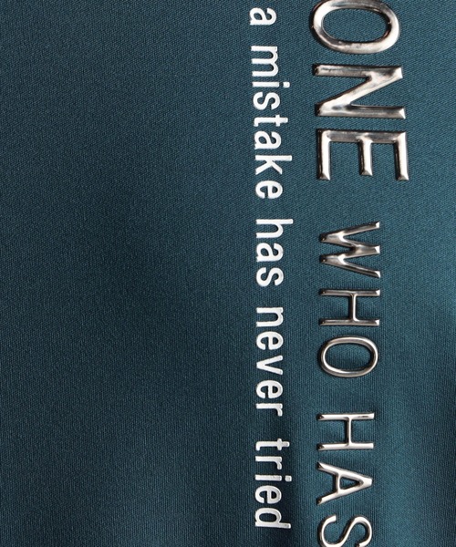 NICOLE CLUB FOR MEN（ニコルクラブフォーメン）の「【２５モデルEC限定再販売】メタルジェルプリント半袖Ｔシャツ（Tシャツ/カットソー・メンズ・ブルー系/オフホワイト/アッシュグレー/ブラック・MEDIUM/LARGE/X-LARGE）」の19枚目の写真