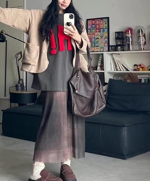 gossip！ロサンゼルス（ゴシップロサンゼルス）の「Y2K 大容量バッグ 2WAY レザービッグショルダーバッグ A4可能 通勤 通学に（ショルダーバッグ・レディース・ブラック/ブラウン・FREE）」の4枚目の写真