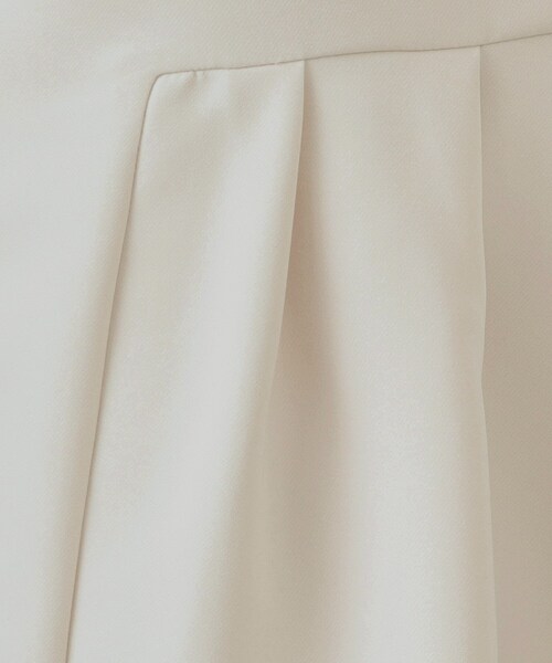 OPAQUE.CLIP(オペークドットクリップ)の「《通勤・セレモニー対応/セットアップ対応》ペプラムジレ【洗濯機洗い可】(ベスト・レディース・オフホワイト/ブラック・36/38/40/42)」の11枚目の写真