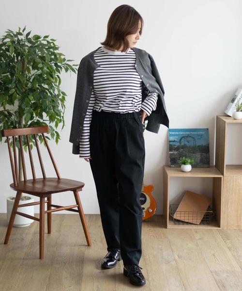 NAVY(ネイビー)の「NAVY ストレッチチノテーパードパンツ(チノパンツ・レディース・ベージュ/ブラック・L/M)」の9枚目の写真