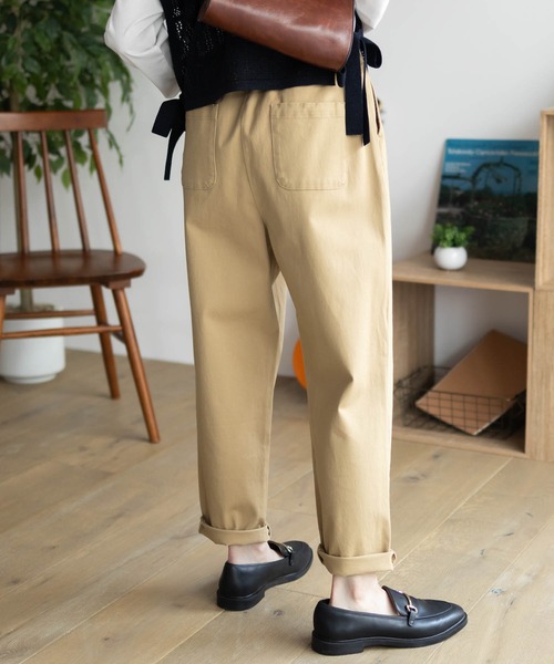NAVY(ネイビー)の「NAVY ストレッチチノテーパードパンツ(チノパンツ・レディース・ベージュ/ブラック・L/M)」の12枚目の写真
