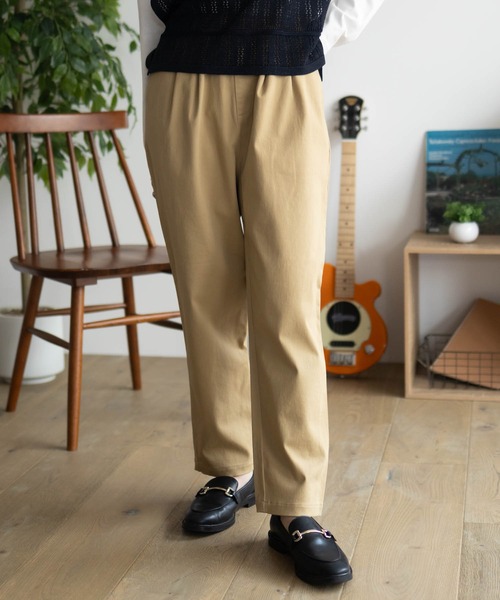 NAVY(ネイビー)の「NAVY ストレッチチノテーパードパンツ(チノパンツ・レディース・ベージュ/ブラック・L/M)」の10枚目の写真