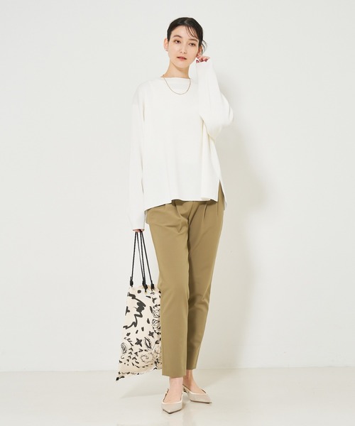 qualite（カリテ）の「コットンストレッチハイネックニット/春服/オフィスカジュアル/ボーダーニット（ニット/セーター・レディース・ダークネイビー/オフホワイト/グレイッシュベージュ・フリー）」の7枚目の写真