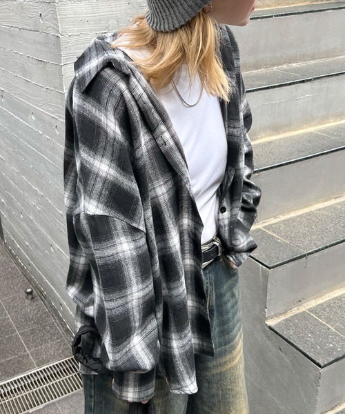 ABYS（アビス）の「アソートチェックBIGシャツ（シャツ/ブラウス・レディース・ブラック/ホワイト/ネイビー・MEDIUM/LARGE）」の7枚目の写真