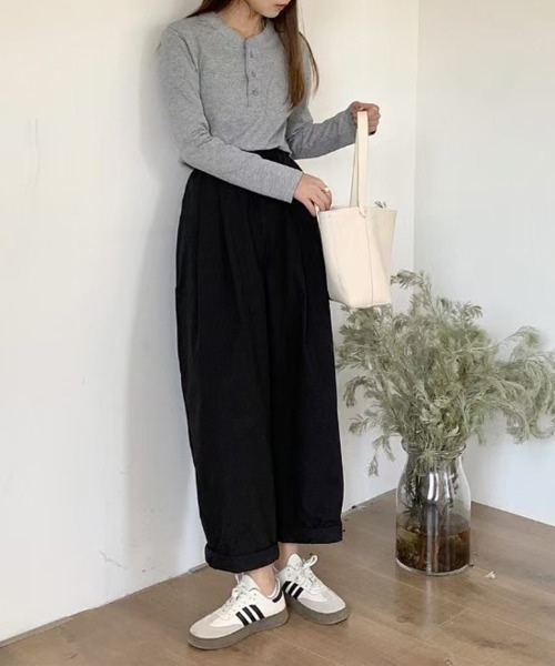 COCOMOMO(ココモモ)の「【5色展開】タックワイドパンツ ハイウエスト(その他パンツ・レディース・グレイッシュブルー/ライトブラウン/ピンク/ベージュ/ブラック・FREE)」の8枚目の写真