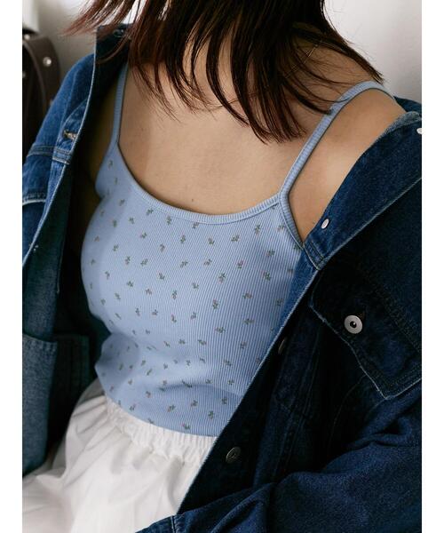 ehka sopo(エヘカソポ)の「小花柄カップ付きキャミソール(キャミソール・レディース・ブラック/サックスブルー/キナリ/グレー・F)」の1枚目の写真