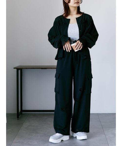 ehka sopo(エヘカソポ)の「小花柄カップ付きキャミソール(キャミソール・レディース・ブラック/サックスブルー/キナリ/グレー・F)」の15枚目の写真