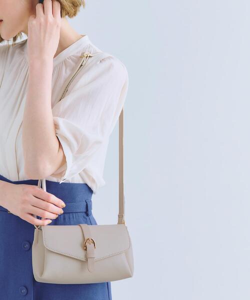 grove(グローブ)の「フラップベルトミニショルダー(ショルダーバッグ・レディース・ライトブルー/ブラック/アイボリー/ピンク系・00)」の2枚目の写真