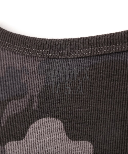 AVIREX（アヴィレックス）の「《WEB限定》DAILY RIB LONG SLEEVE CREW NECK T-SHIRT "CAMOUFLAGE" / リブ クルーネック 長袖Tシャツ "カモフラージュ" デイリーウェア / AVIREX / アヴィレックス（Tシャツ/カットソー・メンズ・グレー系カモフラージュ/グリーン系カモフラージュ・SMALL/MEDIUM/LARGE/X-LARGE）」の9枚目の写真