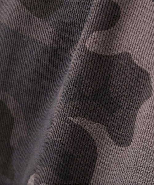 AVIREX（アヴィレックス）の「《WEB限定》DAILY RIB LONG SLEEVE CREW NECK T-SHIRT "CAMOUFLAGE" / リブ クルーネック 長袖Tシャツ "カモフラージュ" デイリーウェア / AVIREX / アヴィレックス（Tシャツ/カットソー・メンズ・グレー系カモフラージュ/グリーン系カモフラージュ・SMALL/MEDIUM/LARGE/X-LARGE）」の10枚目の写真