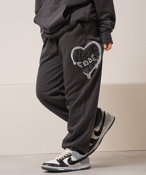 ハート サガラ刺繍 スウェットパンツ【セットアップ 可能】/ Heart Sagara Embroidery Sweatpants