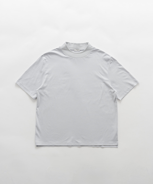 nomiamo(ノミアモ)の「nomiamo (ノミアモ) 別注 スヴィンコットン モックネック ワイドTシャツ(Tシャツ/カットソー・メンズ・ホワイト/ブラック/ベージュ系その他/ライトグレー・2/4/3)」の12枚目の写真
