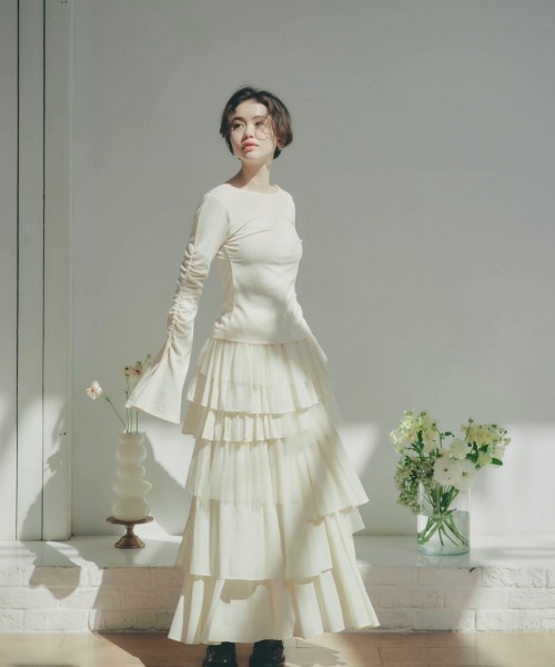 NOTREemor（ノートルエモア）の「random hem tulle skirt（スカート・レディース・アイボリー/ダークグレー・FREE）」の16枚目の写真