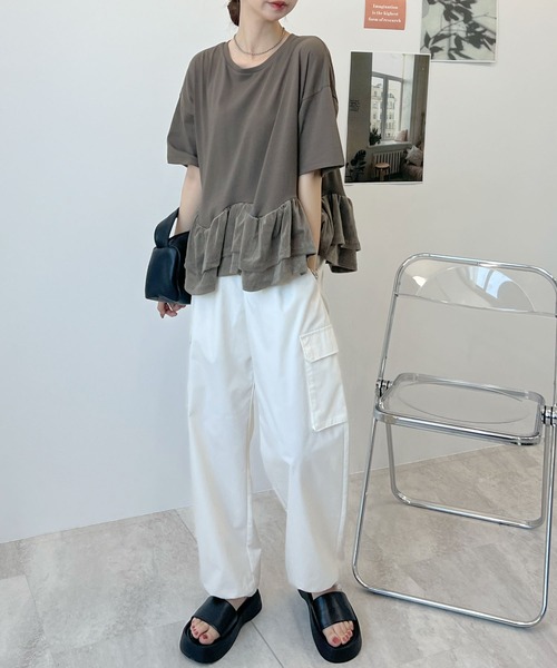 Futier land(フューティアランド)の「裾フリルルーズTシャツ(Tシャツ/カットソー・レディース・ブラック/ホワイト/チャコールグレー・FREE)」の11枚目の写真