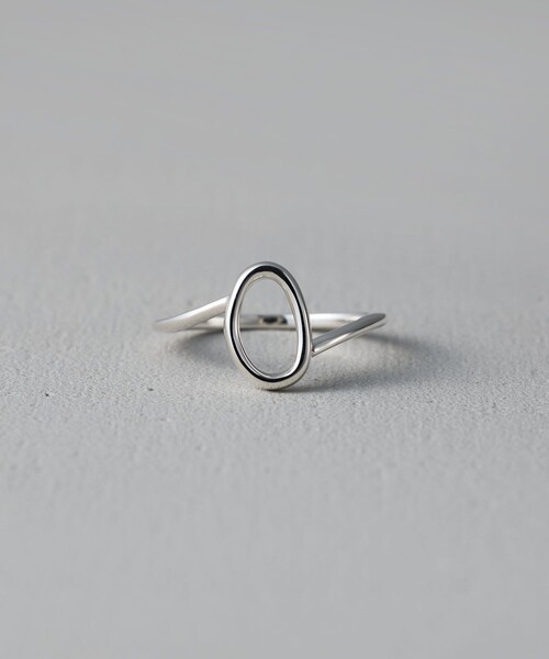 and cloud（アンドクラウド）の「Ink Window Ring（リング・レディース・シルバー/ブルー・#15/#13/#11/#9）」の4枚目の写真